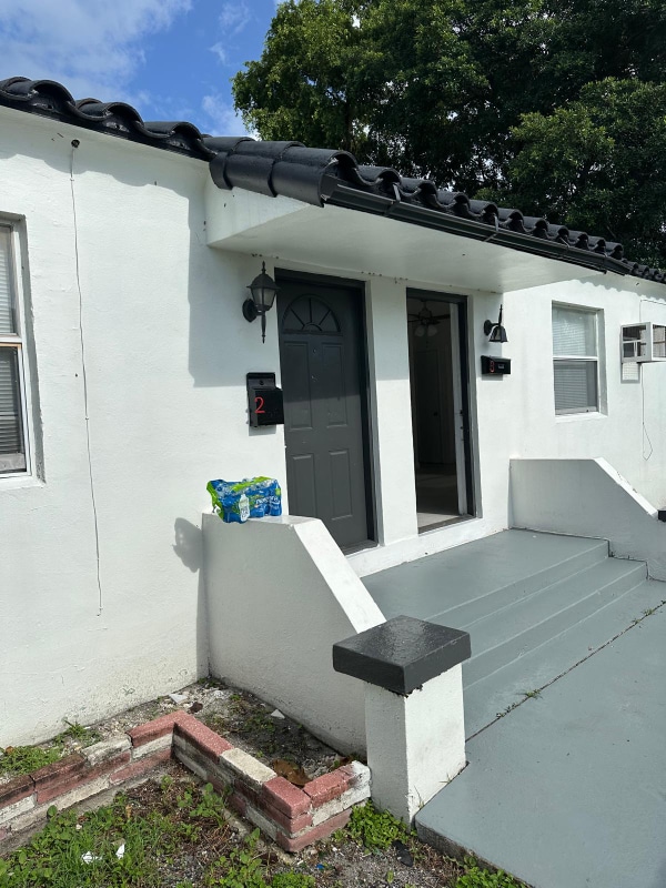 Building Photo - 2131 Hayes St Rental