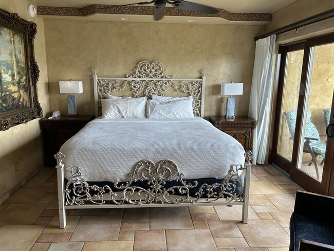 935 Beach View Drive-SI ID1267835P