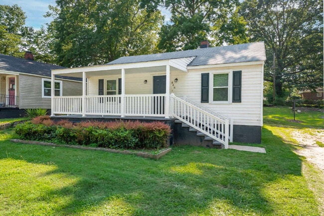Photo - Renovated 2 BR, 1 BA quaint home in Spartanburg under $1200/mo rent
