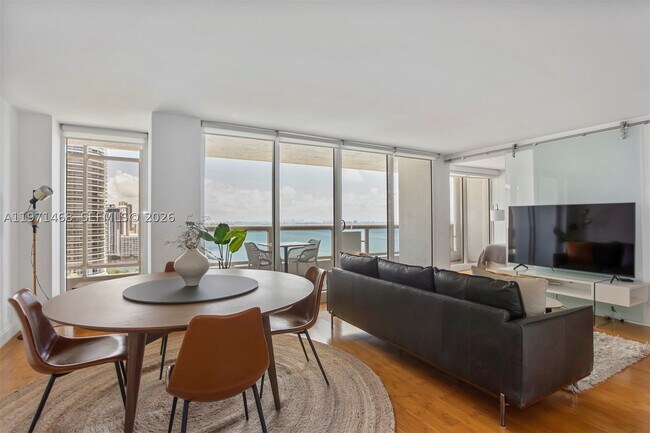 Building Photo - 1717 N Bayshore Dr Unit A-2740