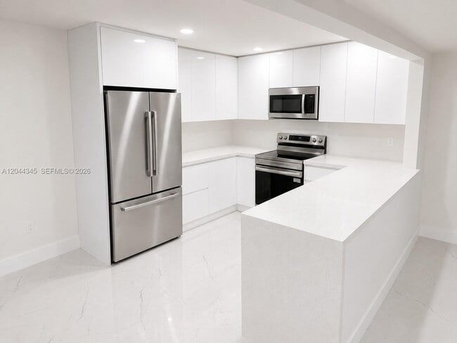 Building Photo - 479 NE 210th Cir Terrace Unit 101-28