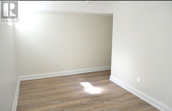 Photo - 188 Parkside Dr