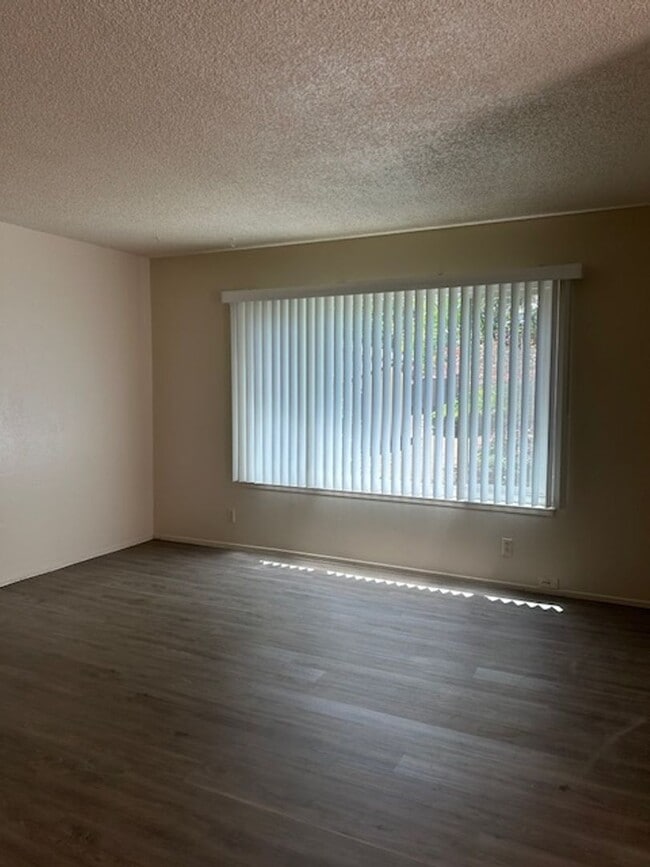 Photo - ro(50)-HiddenLakesRoad8444 Unit 8450