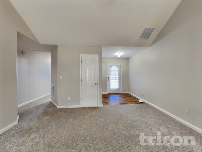 Photo - 25 Zebulon Pl