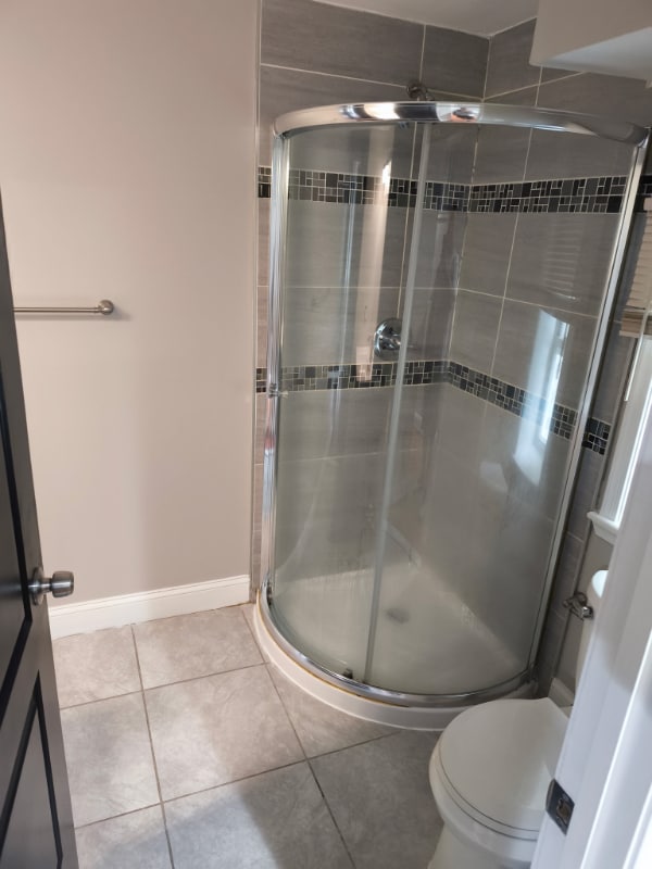 Photo - 1932 Bank St