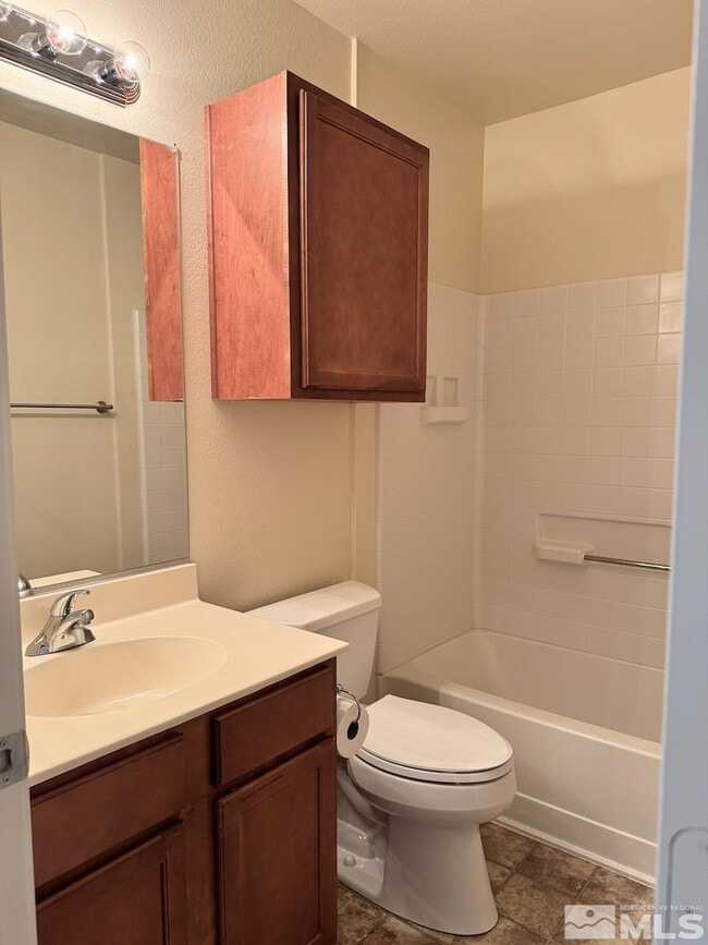 Photo - 1325 S Meadows Pkwy Unidad 524