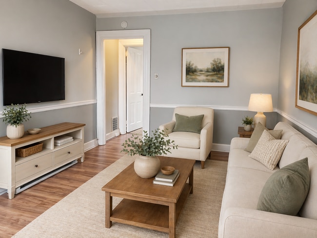 Building Photo - 310 W James St Unit Apt. 3