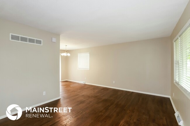 Photo - 5808 N Drury Ave