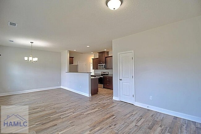 Photo - 741 Meloney Dr