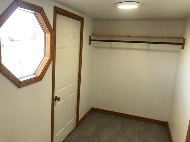 Photo - 324 Blaine St