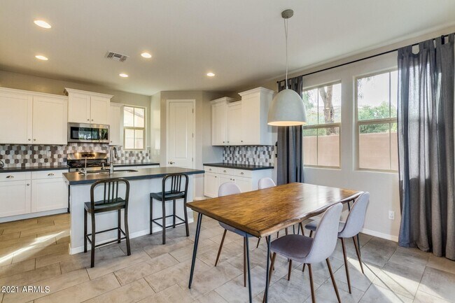 Photo - 1942 S Sycamore Pl