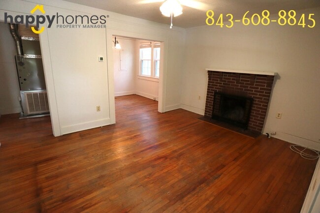 Photo - Cozy 2 bedroom 1 bath home in trendy Riverland Terrace!