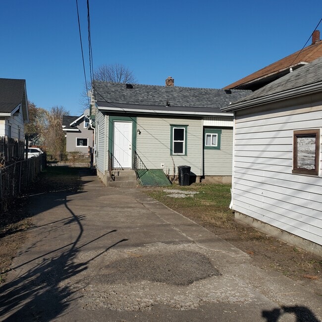 Photo - 2116 Hill Ave