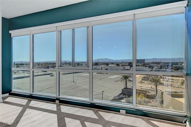 Building Photo - 4575 Dean Martin Dr Unit 602 Rental
