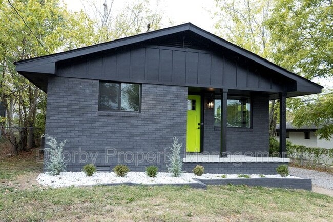 Photo - 2102 Bennett Ave