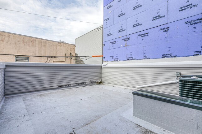 Photo - 1314 N Front St Unidad 2