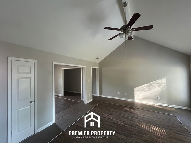 Photo - 4049 Powder Mill Cove
