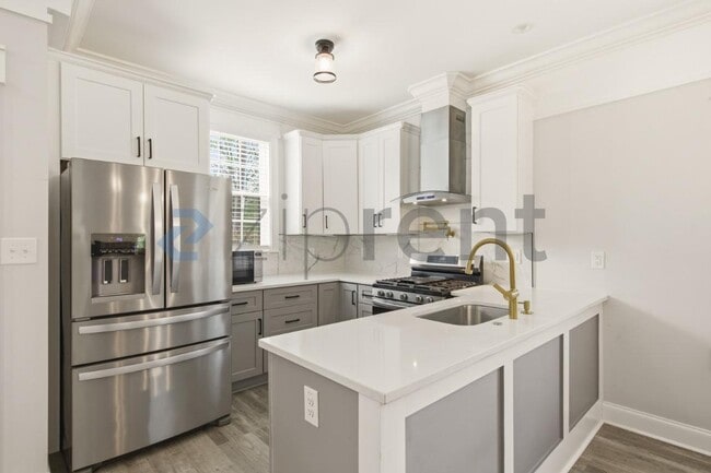 Photo - 413A Cecil St