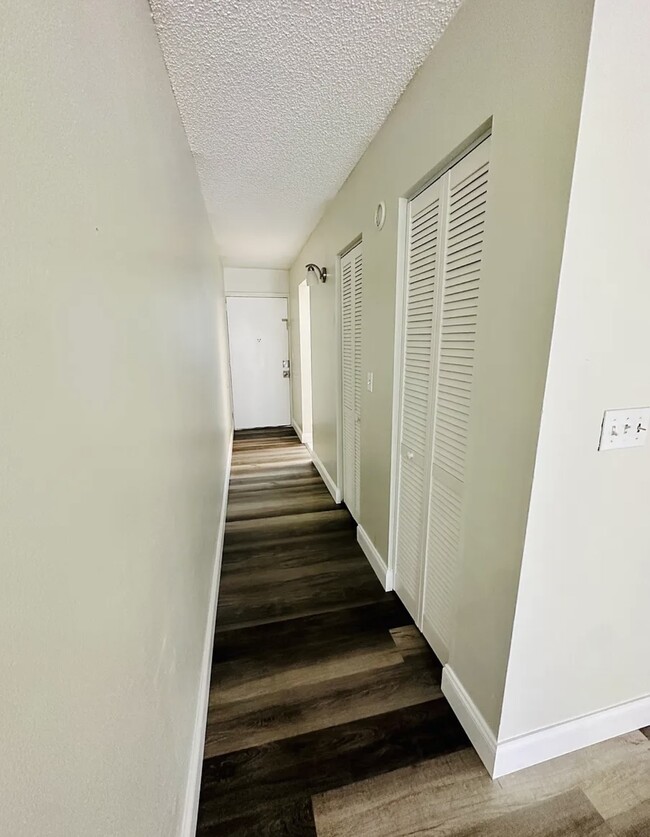 Photo - 1504 Virginia Ave Unit 211