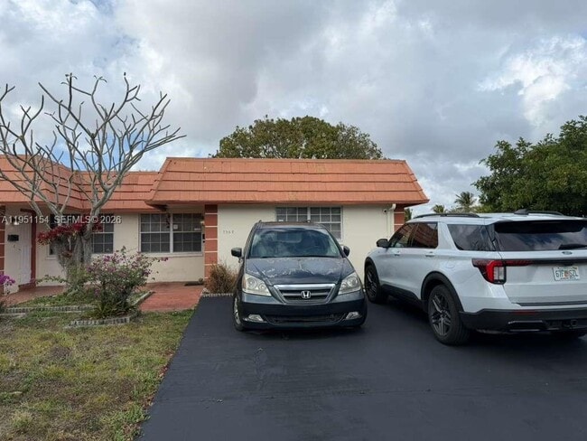 Photo - 7387 NW 76th St Unit 1-2