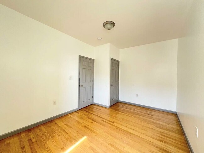 Photo - 65 Hawkins St Unit 2