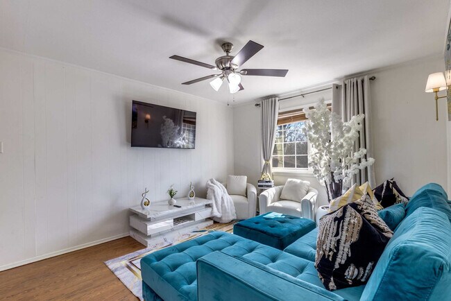 216 Mitchell St Unit SI ID1382456P
