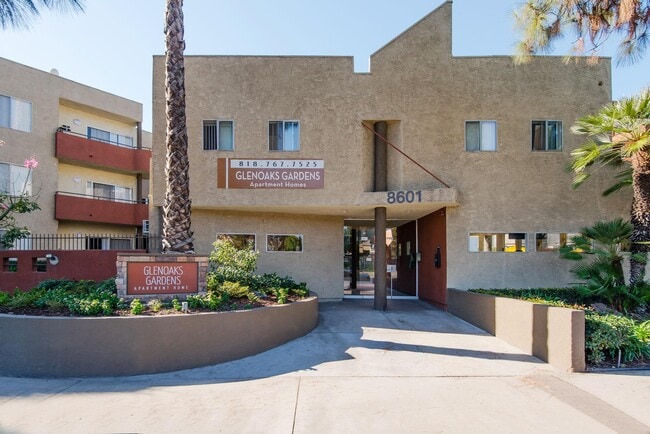 Photo - Glenoaks Gardens