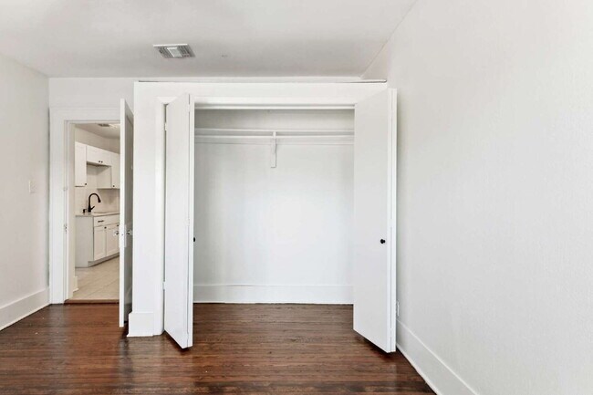 Photo - Tastefully updated duplex in the heart of ...