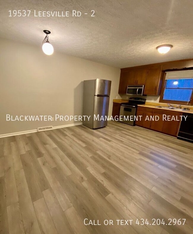 Photo - 19537 Leesville Rd Unit 2