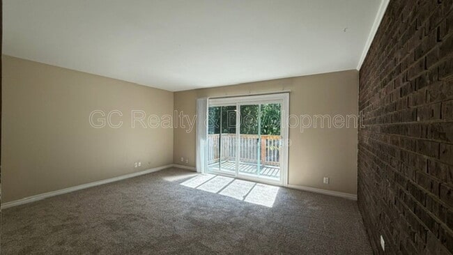 Photo - 20 Simpson St Unit G