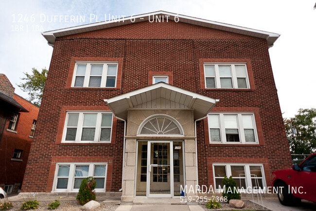 Building Photo - CHAMRING 1 BED/1 BATH APT ON DUFFERIN & GILES + HYDRO! Unit 6