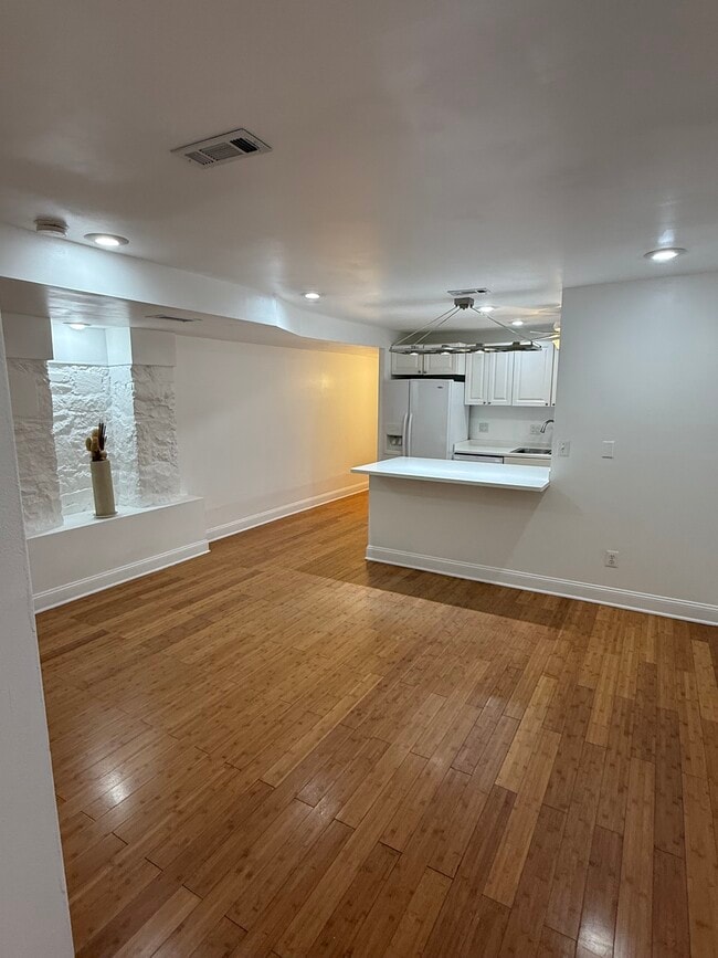 2302 1st St NW Unit basement