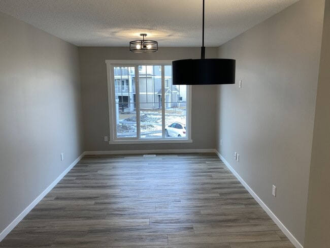 Photo - 17832-17878 78 St NW