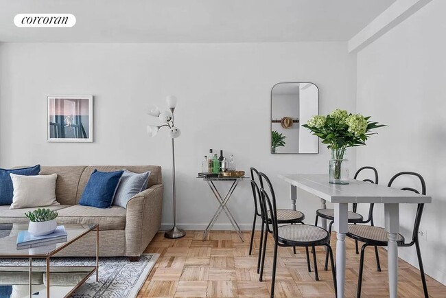 Photo - 150 E 37th St