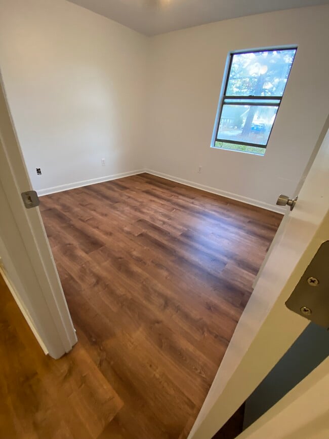 Photo - 925 Hunting Ridge Rd