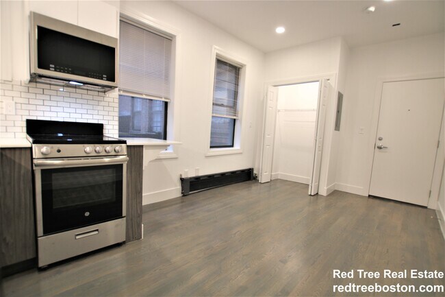 Photo - 24 Phillips St Unit 2