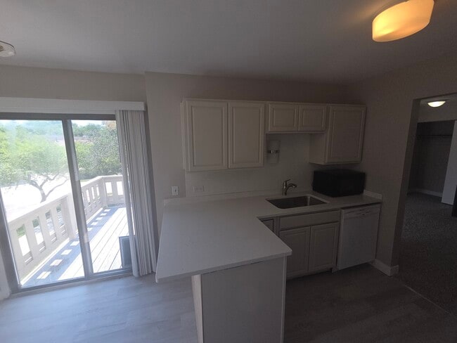 Photo - 299 Pembridge Ln Unit D2