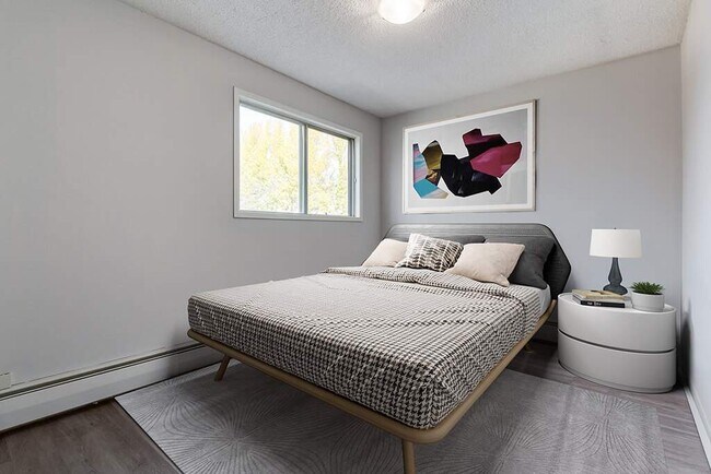 Photo - Cloverdale Manor