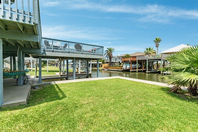 16614 Bermuda Way