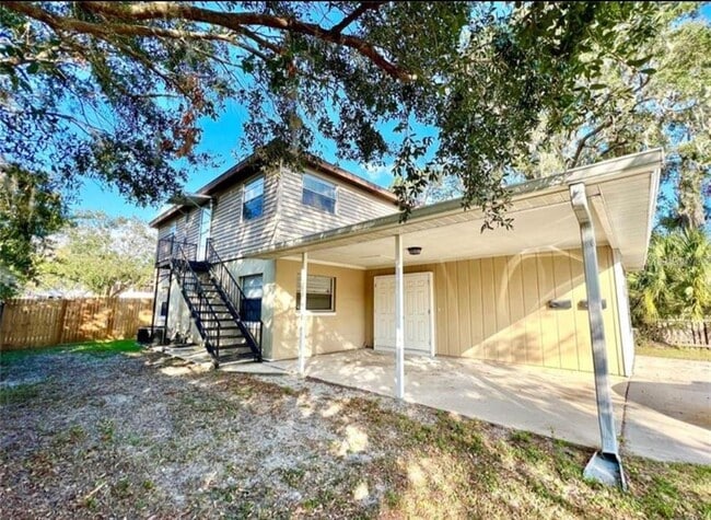 209 Ave B SE