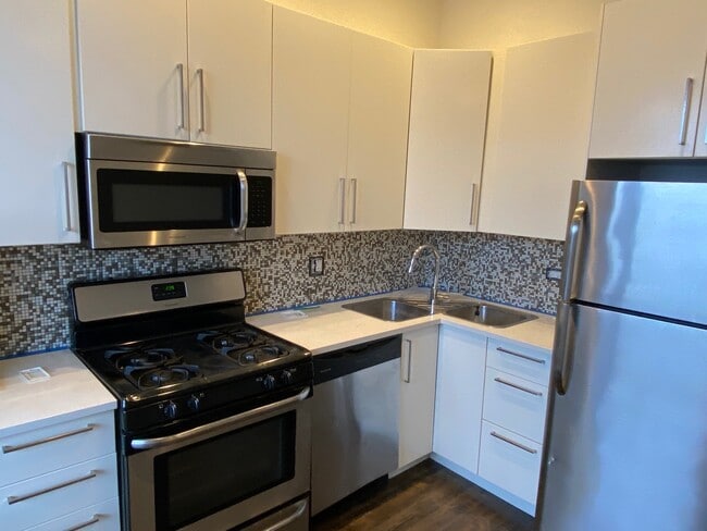 Photo - 1646 W Olive Ave Unidad 1