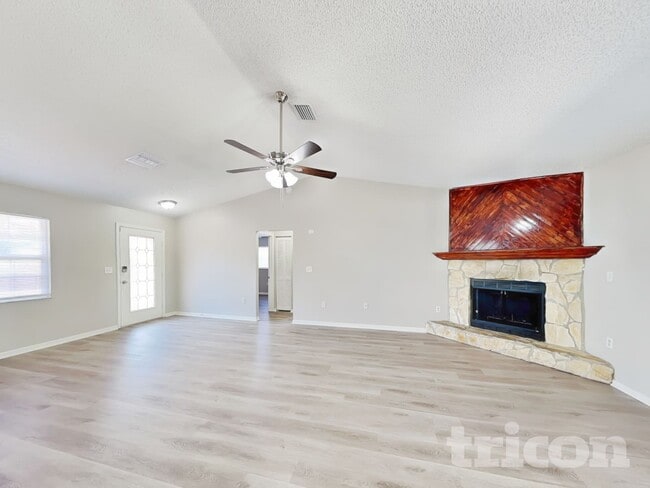 Photo - 13415 Twin Lake Ave