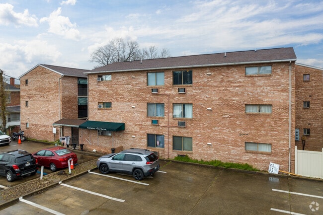 Atrás - The Cloister