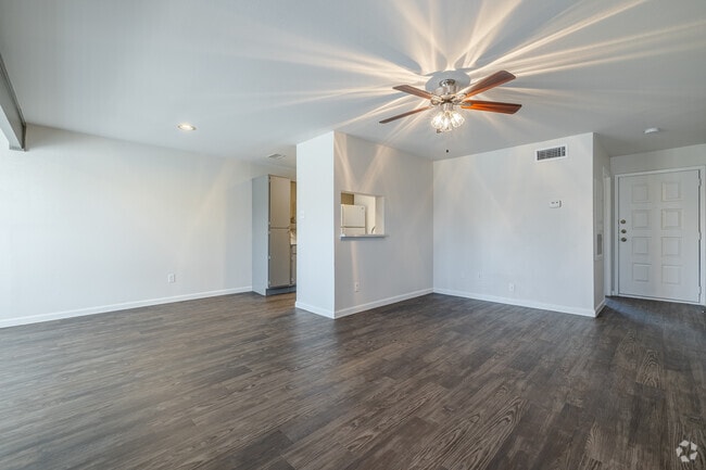 1HAB, 1BA - 762 ft²