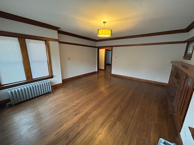 Photo - 2157 N Avers Ave Unit 2