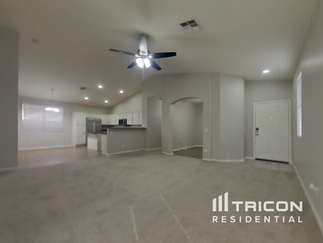 Photo - 16641 N 169th Ave