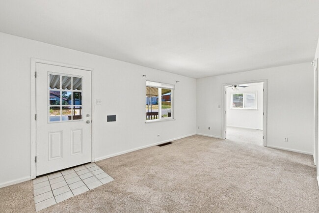 Photo - $2,740.95 with $300 Off The First Month's Rent, 4 Beds - 2 Bath, Single Family Home in Denver wit...