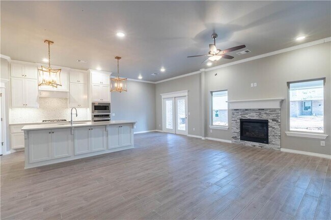 Photo - 7925 Sweetgum St