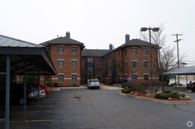 Photo - Charlestowne