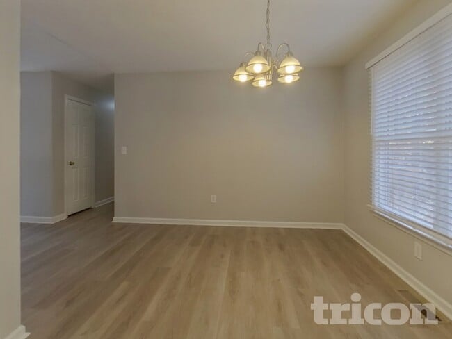 Photo - 1753 Independence Dr